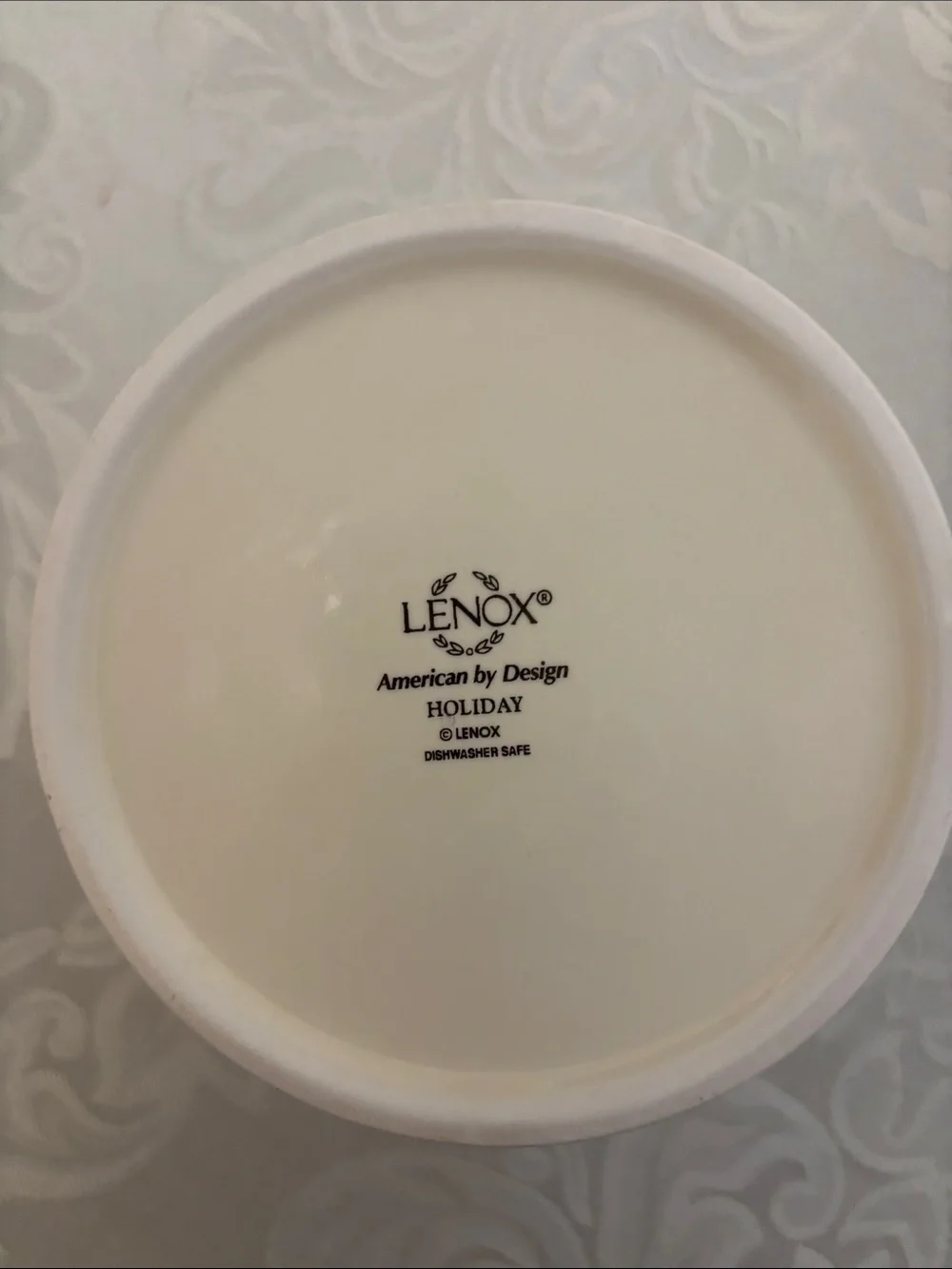 Lenox Cream Holly Pattern Serving Bowl with Dip Cup like new never been used